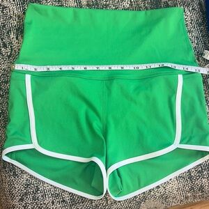 NWOT Free People Green Women's Stretch Mini Shorts Medium